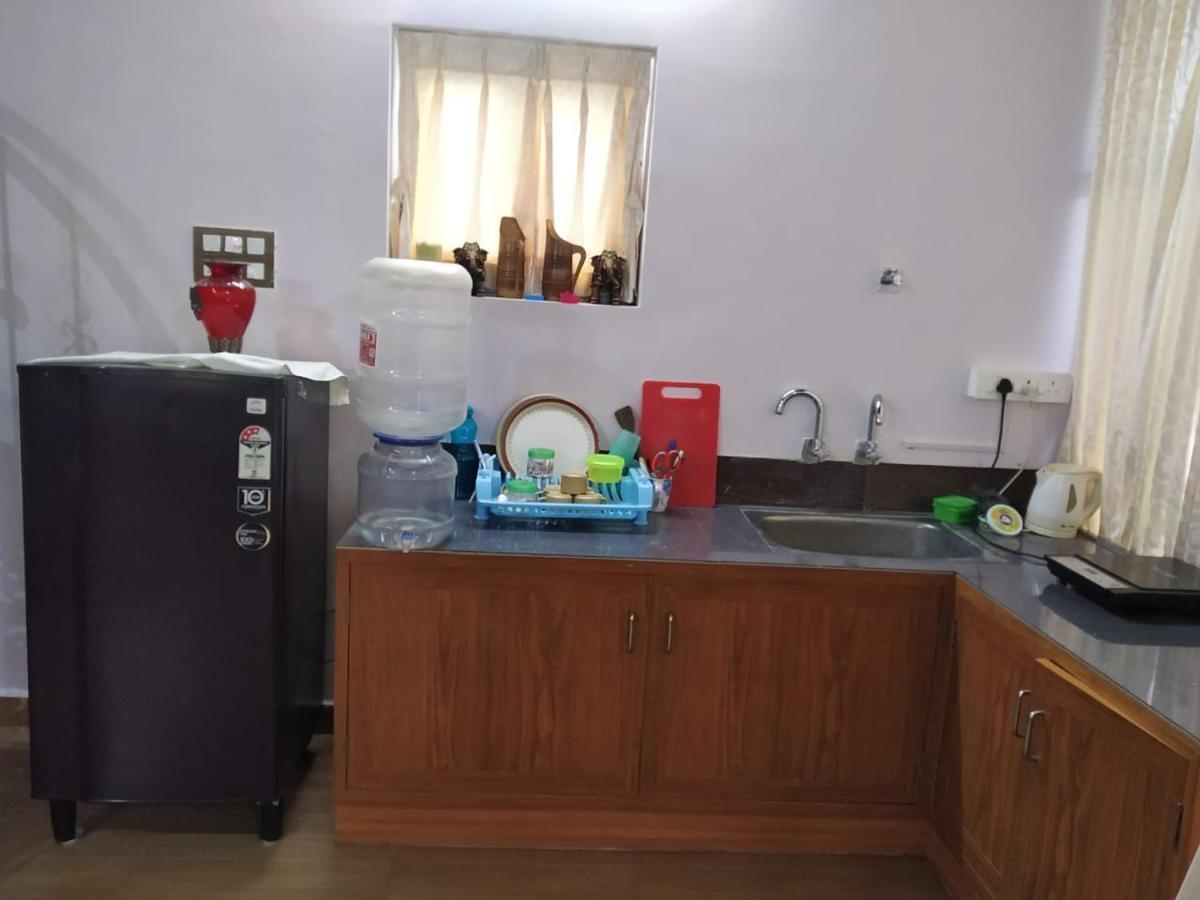 Waves Beach House Ποντισερί Εξωτερικό φωτογραφία