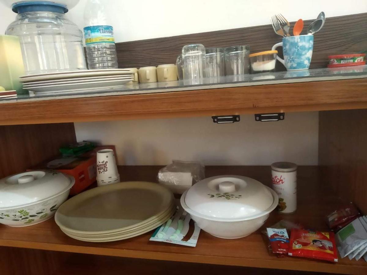 Waves Beach House Ποντισερί Εξωτερικό φωτογραφία