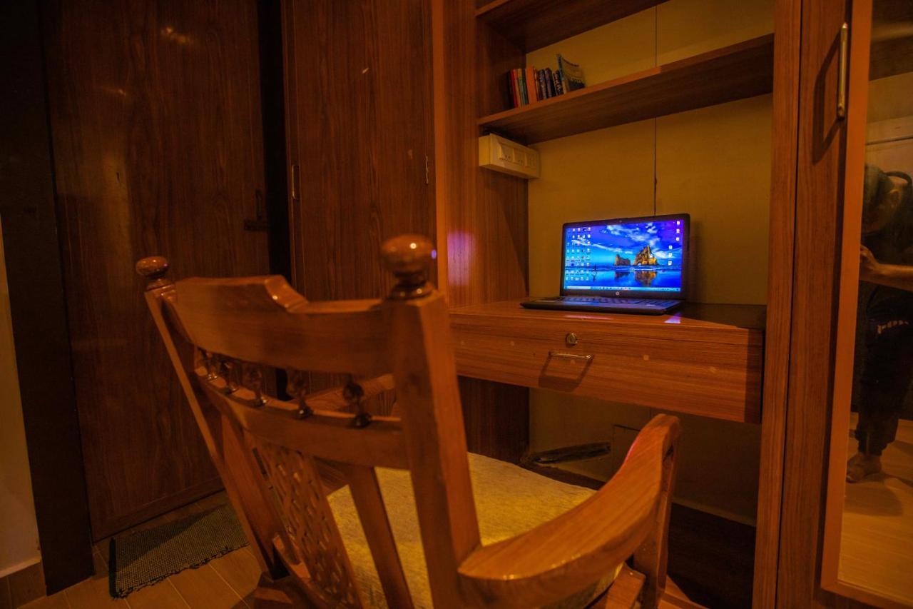 Waves Beach House Ποντισερί Εξωτερικό φωτογραφία