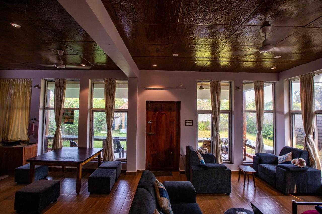 Waves Beach House Ποντισερί Εξωτερικό φωτογραφία