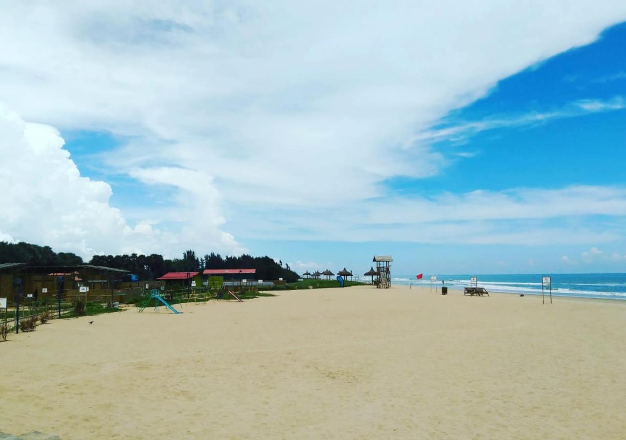 Waves Beach House Ποντισερί Εξωτερικό φωτογραφία