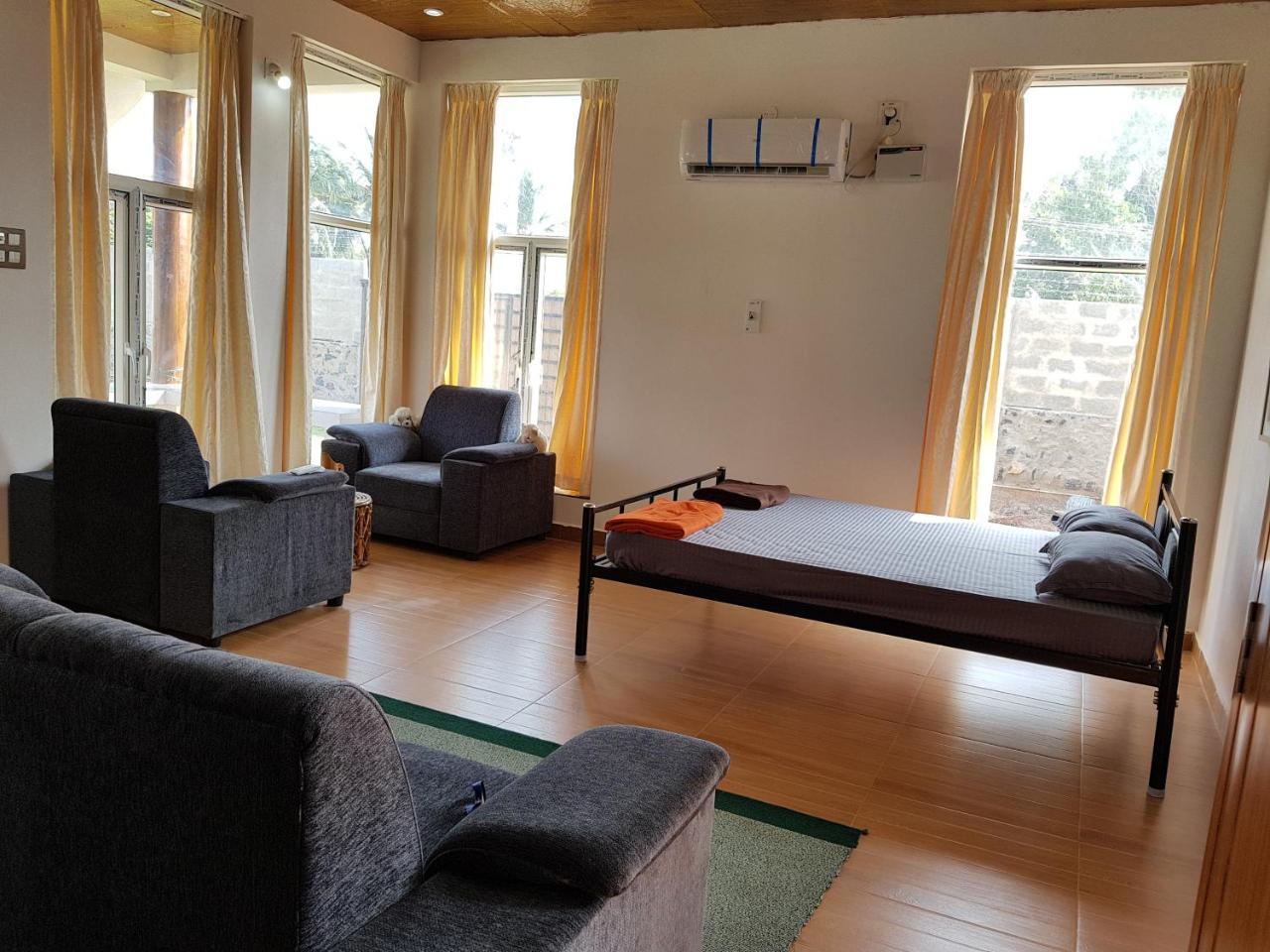 Waves Beach House Ποντισερί Εξωτερικό φωτογραφία