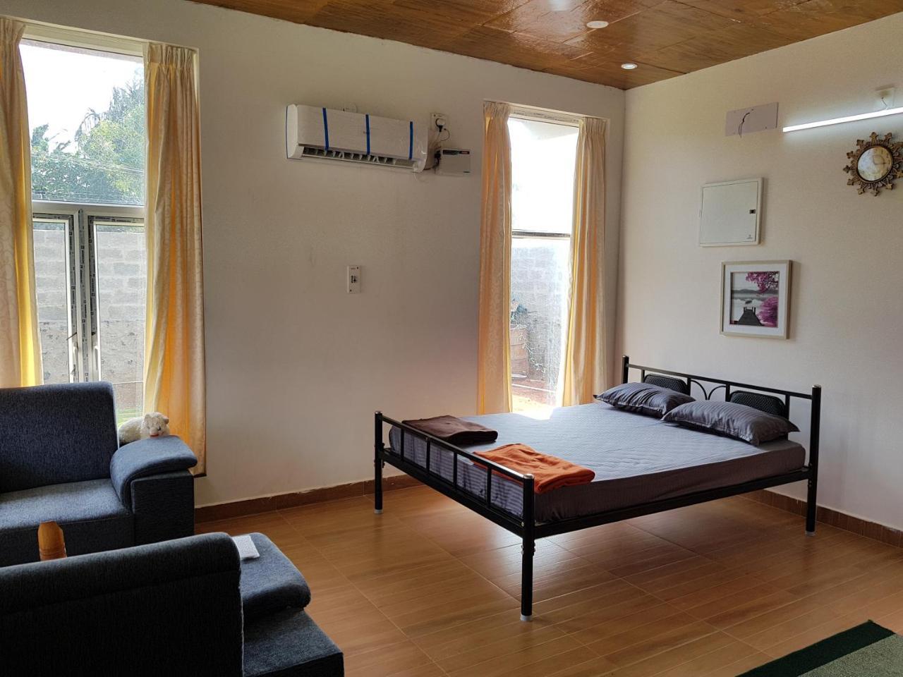 Waves Beach House Ποντισερί Εξωτερικό φωτογραφία