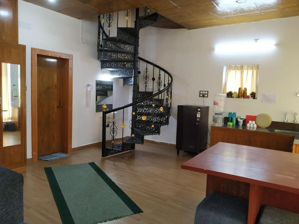 Waves Beach House Ποντισερί Εξωτερικό φωτογραφία